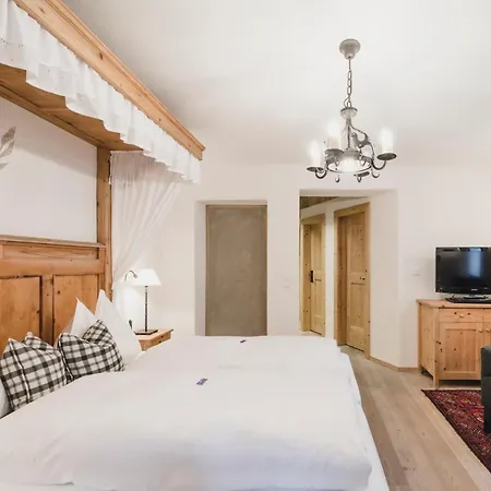 Hotel Himmlhof Small Luxury Boutique 4*
